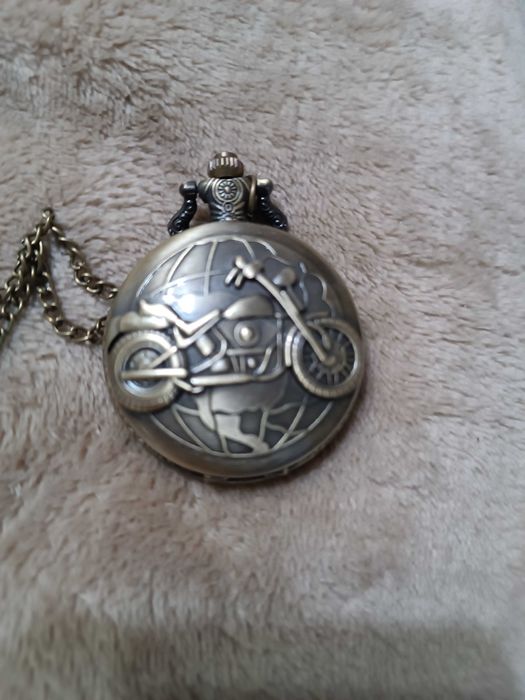 Джобен часовник нови!