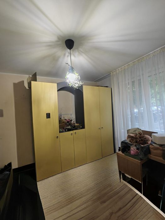 Vând apartament 3 camere conf 1