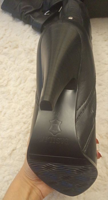 Сапоги из натуральной кожи! Италия Basilia!