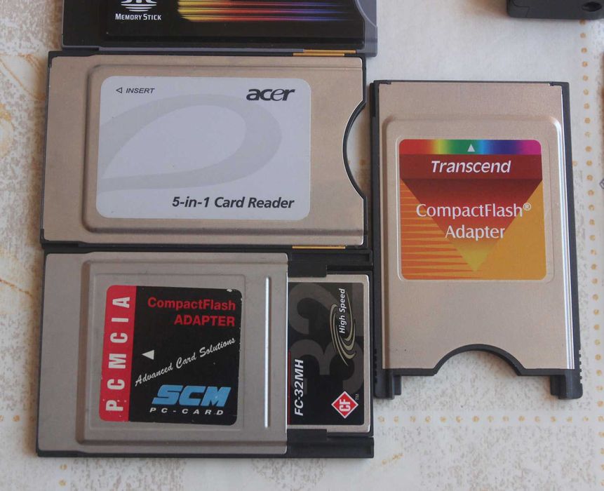 Четец за карти на pcmcia