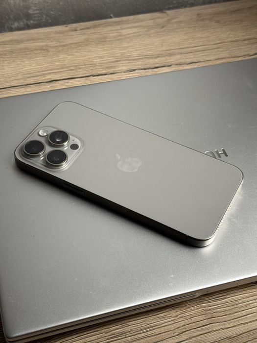 Като нов* Iphone 15 pro max - 100%battery