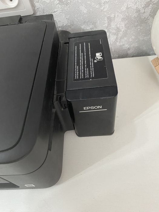 Продам принтер Epson L222!
