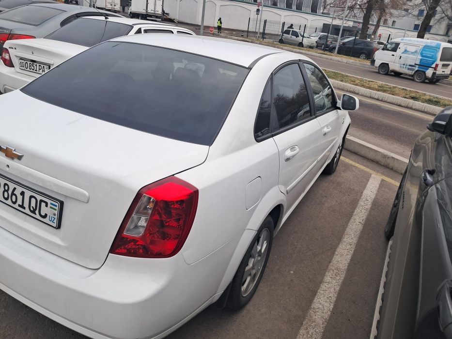 Jentra сотилади автомат каробка без люк