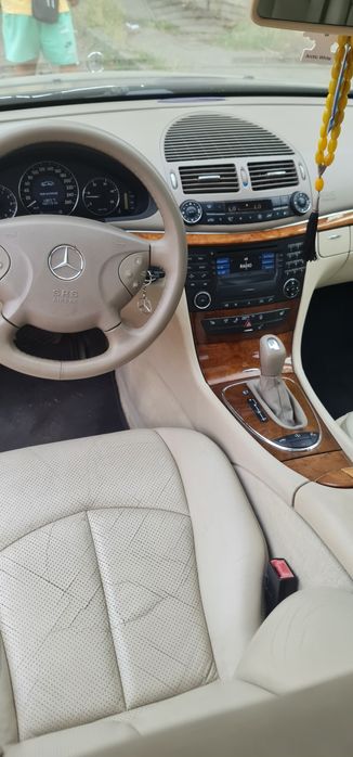 MERCEDES-BENZ E-Class 2005 — imagine 4