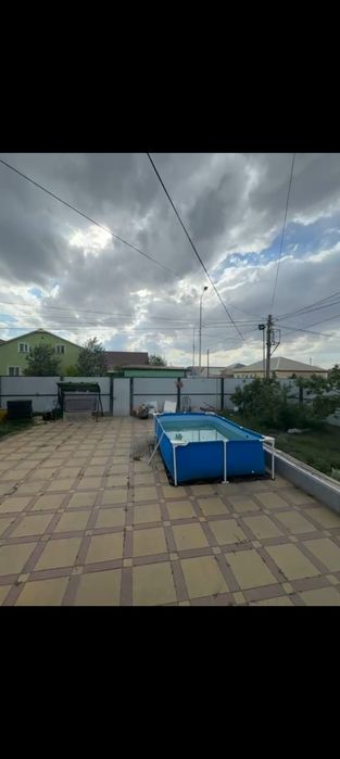 Жер үй сатылады.