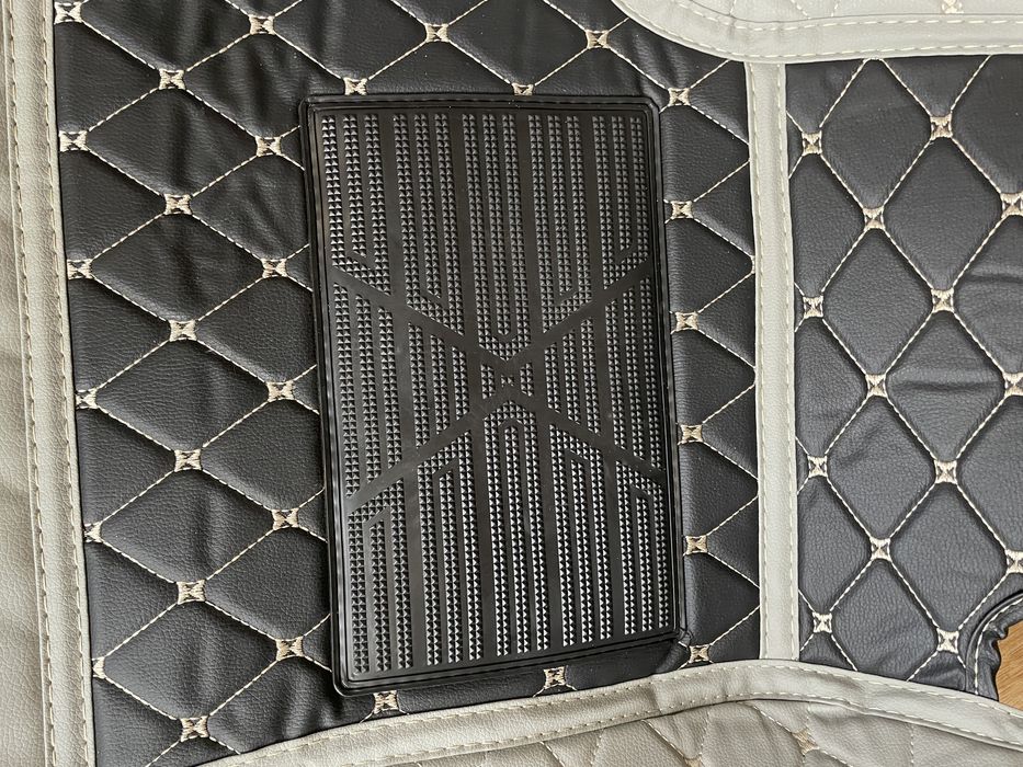 Tapiterie covoare Tesla Model S 2016