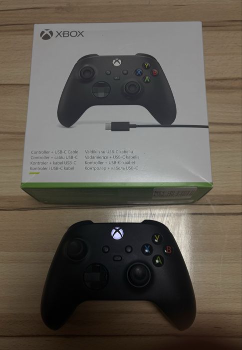 Безжичен контролер Microsoft - Black (Xbox One/Series S/X)