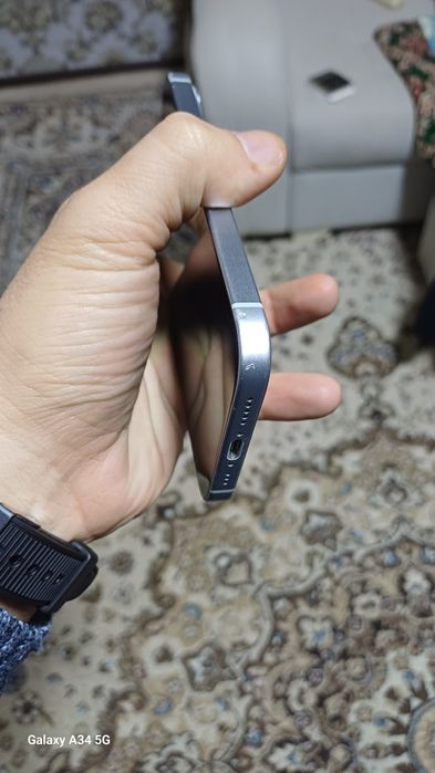 IPhone 15 radnoy xamma joyi radnoy