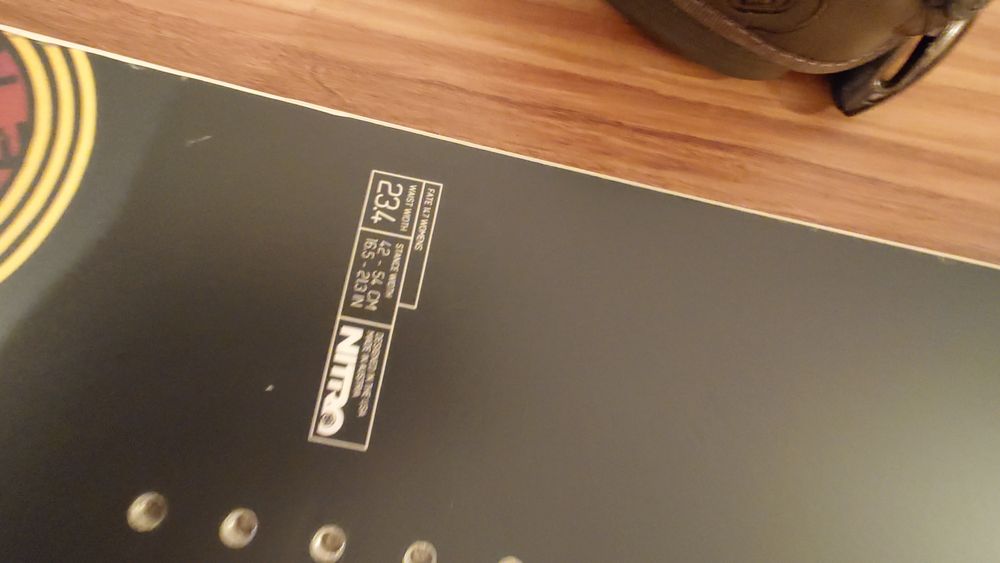 Placa Snowboard Nitro Fate 146 cu legaturi Burton Lexa S