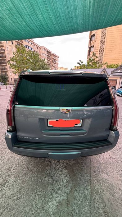 Cadillac Escalade / 2017