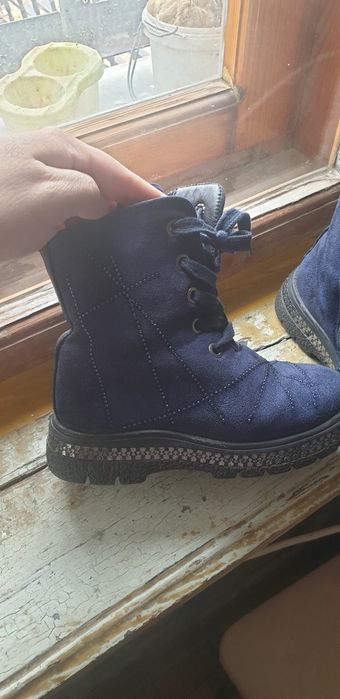 Продам детскую обувь для девочки