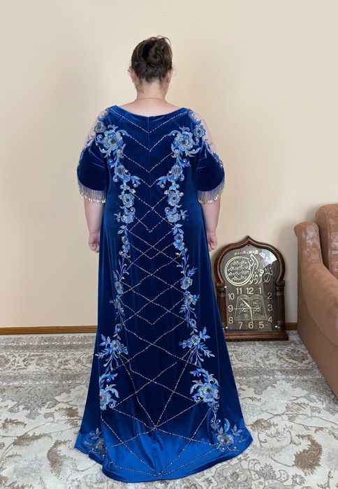 Шикарное вечернее платье большого размера