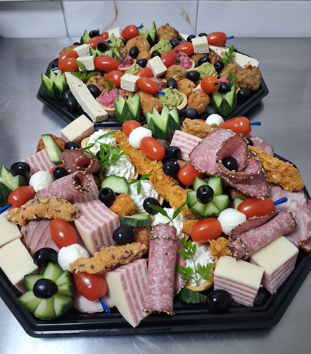 Firma catering husi organizam evenimente