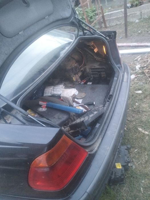 Dezmembrez e 46 bmw