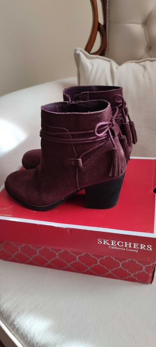 Ghete din piele,marca Skechers,mărimea 38