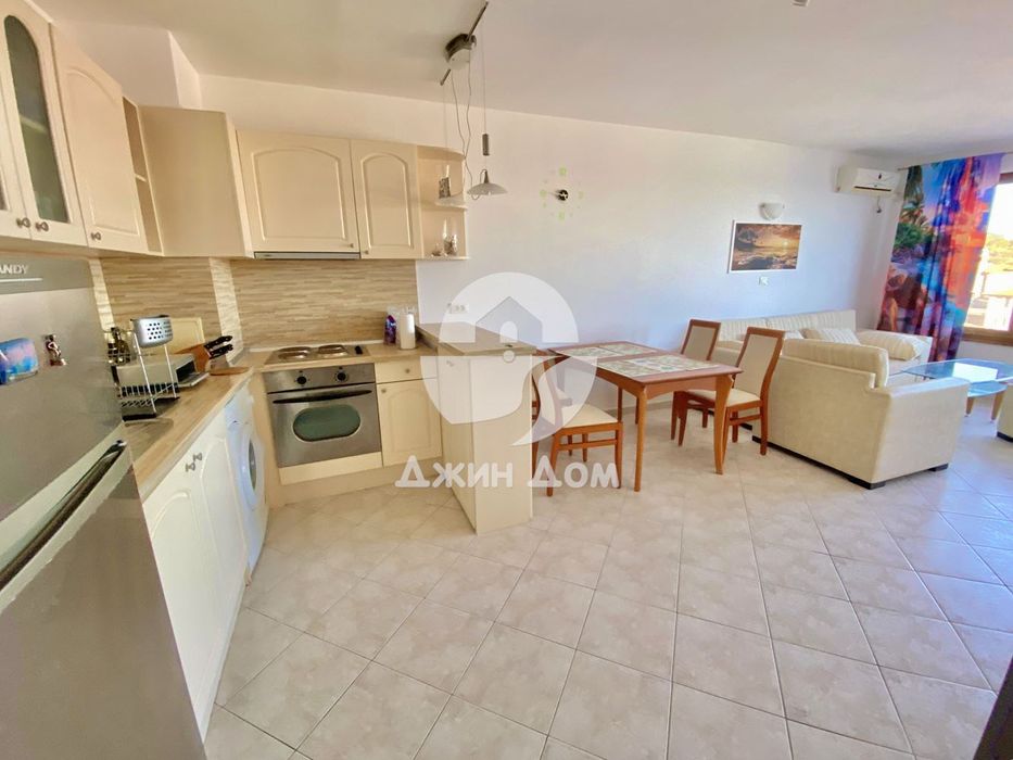 Продава се Двустаен апартамент в Свети Влас - 70 кв.м за 940 €/кв.м - Снимка #4