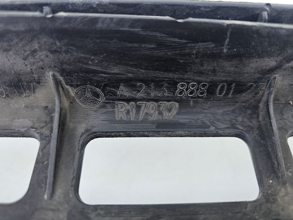 Grila centrala Mercedes E Class W213