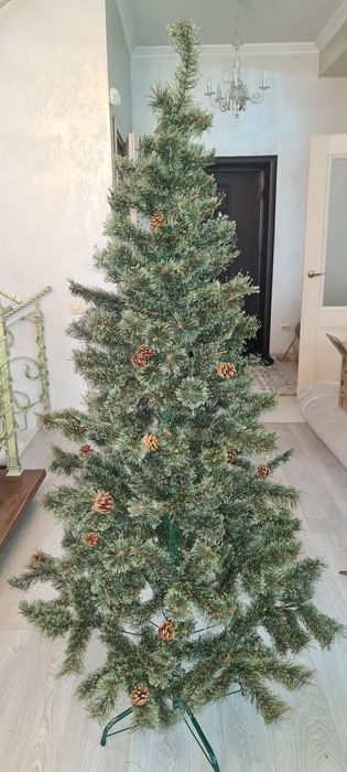 Продам Ёлку в отличном состоянии.