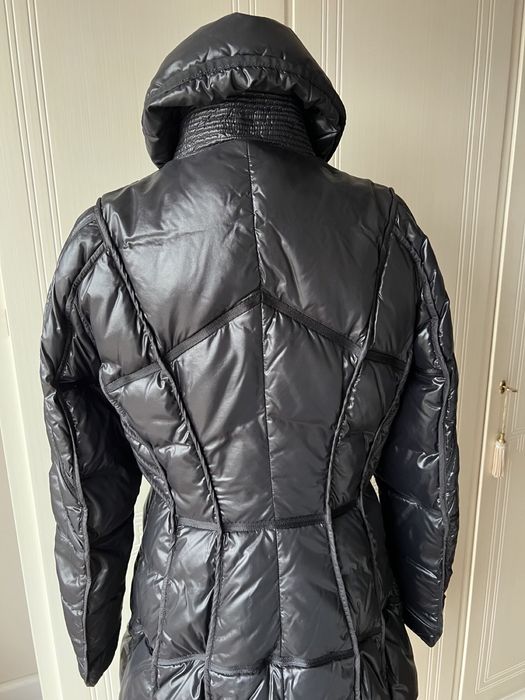 Moncler-размер 4. Уникален модел