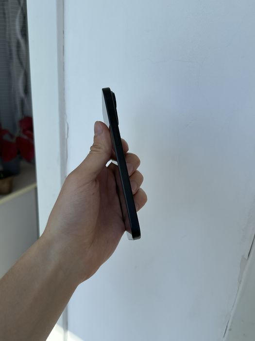 Iphone 15 в идеальном состоянии