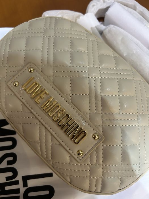 Луксозни Чанти Love Moschino