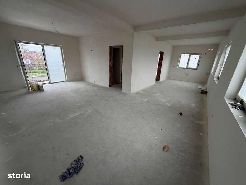 Casa de vanzare - 4 camere, 117 mp utili - Sura Mica