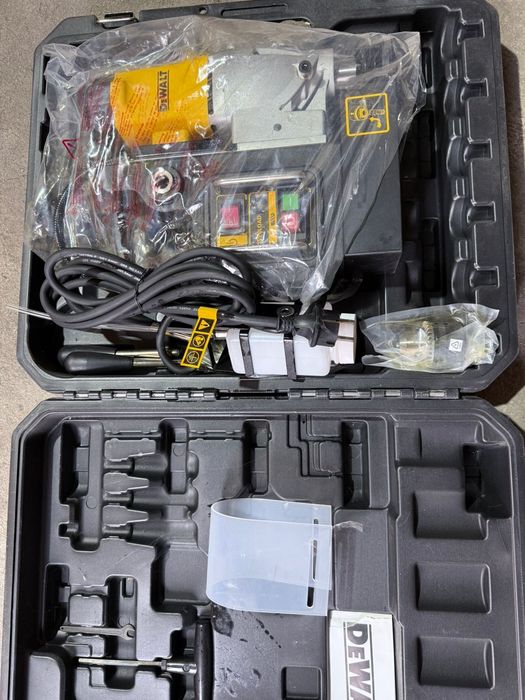 Продаётся Срочно Совершенно Новый DeWALT вертикально-сверлильный