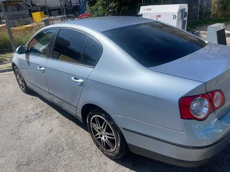 dezmembrez/DEZMEMBRARI passat b6 2005 2006 2007 2008 2009 2010 1.9d cod motor:BXE dezmembrez passat cc b7 b6 b5 touareg touran eos golf 5 6 crafter