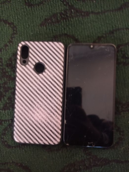 Redmi 7 sotiladi xolati oʻrtacha  boʻlishi 500ming