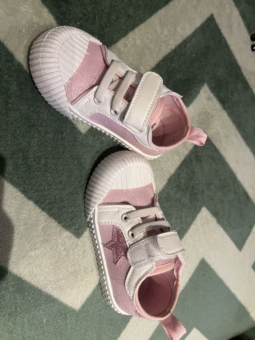 Ghetute bebe toate100 lei