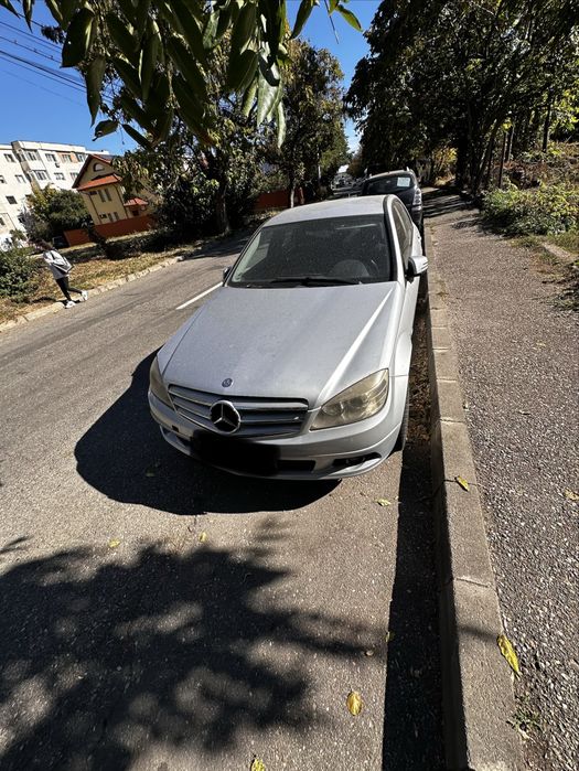 MERCEDES-BENZ C-Class 2010 — imagine 4