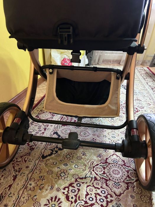 коляска детская.