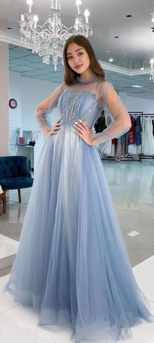 Вечернее платье.