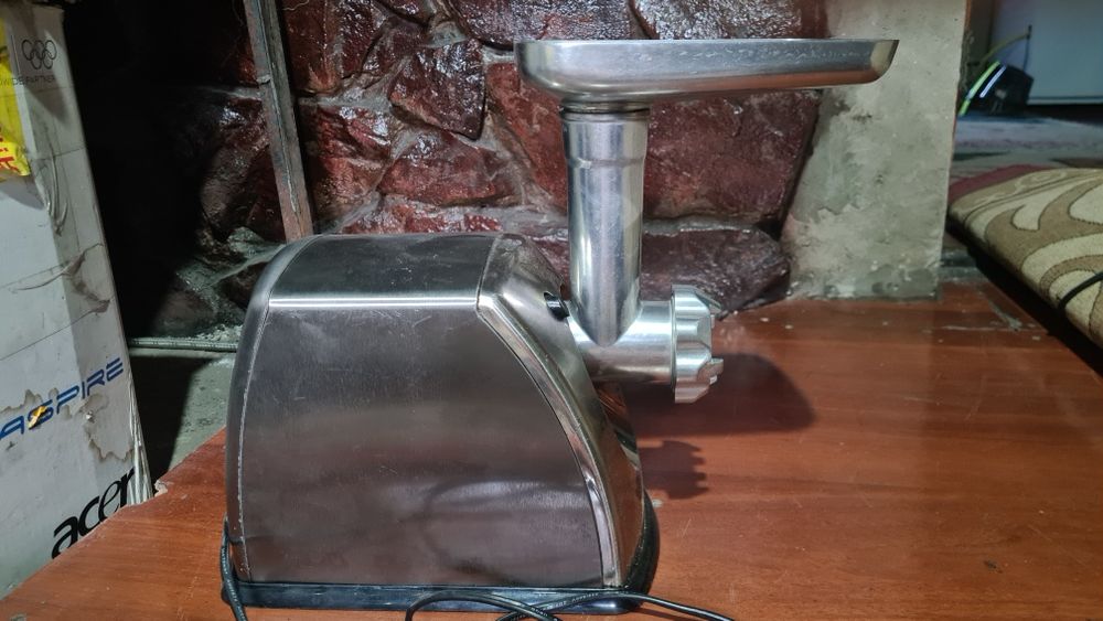 Продам мясорубку