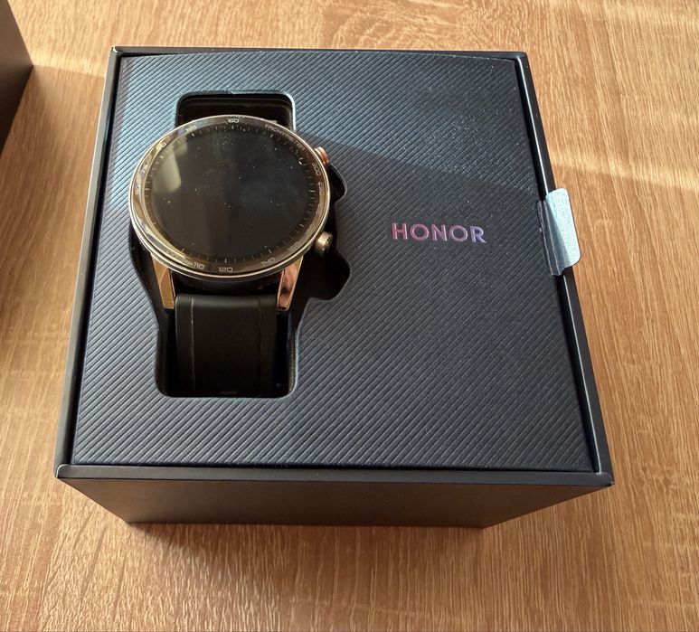 Часовник Honor MagicWatch 2 (46mm) – Отличен, комплект с 3 каишки