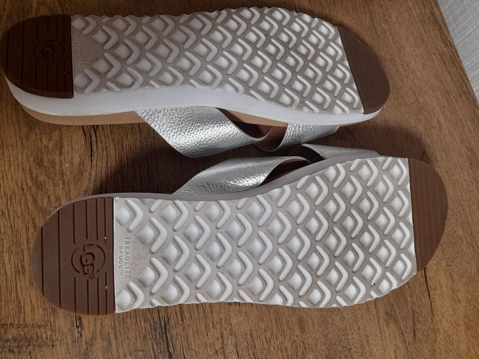 UGG Kari дамски чехли 41 номер.