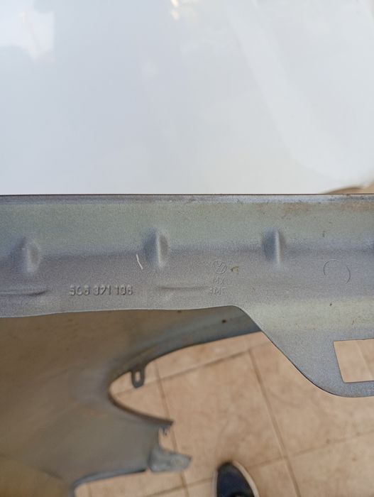 Aripa stânga față vw jetta 4