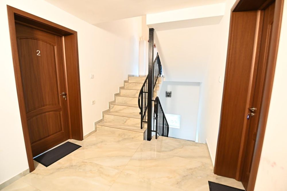 Închiriez cabana Ranca