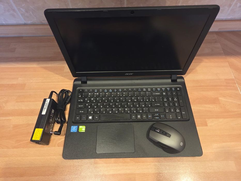 Acer aspire ES1-533