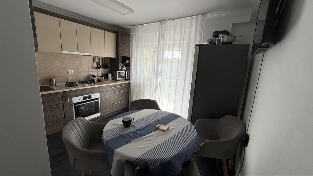 Apartament 3 camere carpati 2