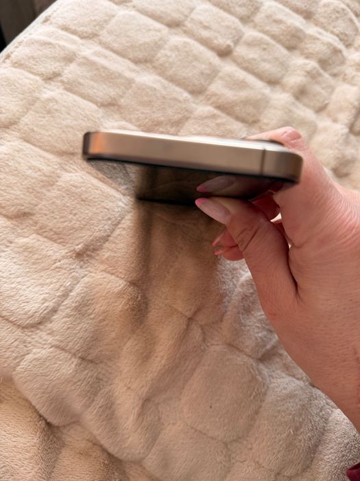 iPhone 16 Pro 256GB Desert Titanium