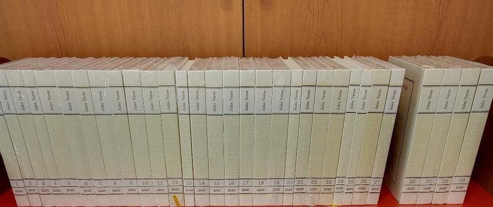 Jurnalul unui pusti, Habarnam, Pisicile, Jules Verne Colectia Adevarul