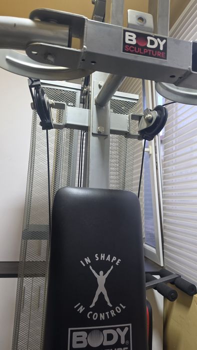 Vând aparat multifuncțional fitness BODY SCULPTURE