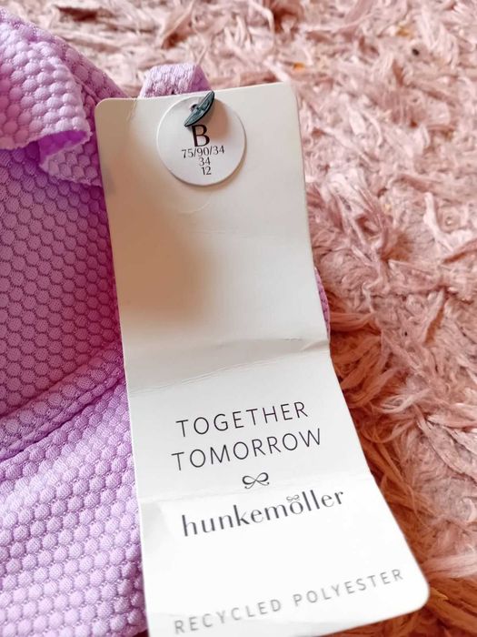 Чисто нов бански сутиен Hunkemoller - 75B