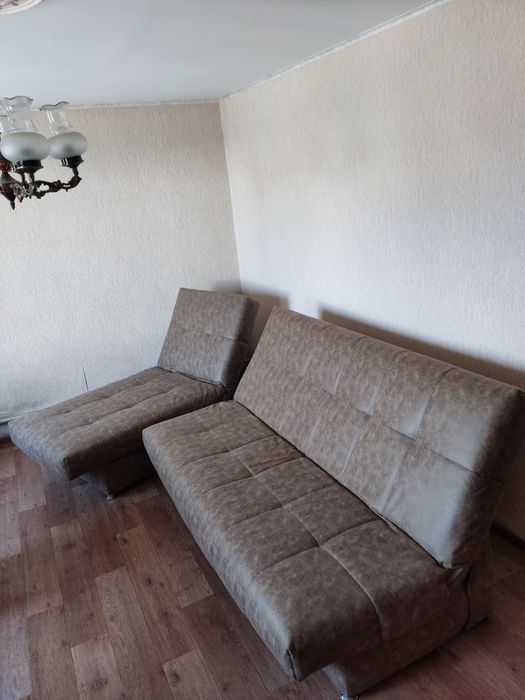 Диван кровать с оттоманкой