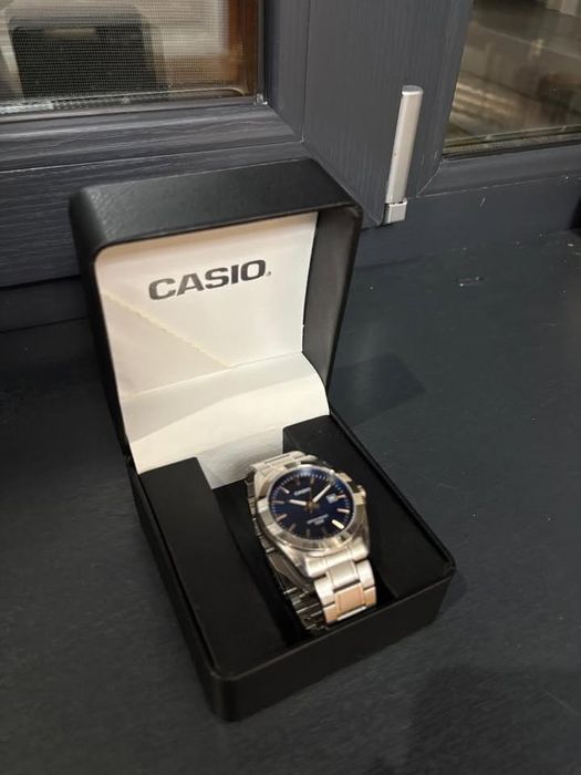 продам часы casio