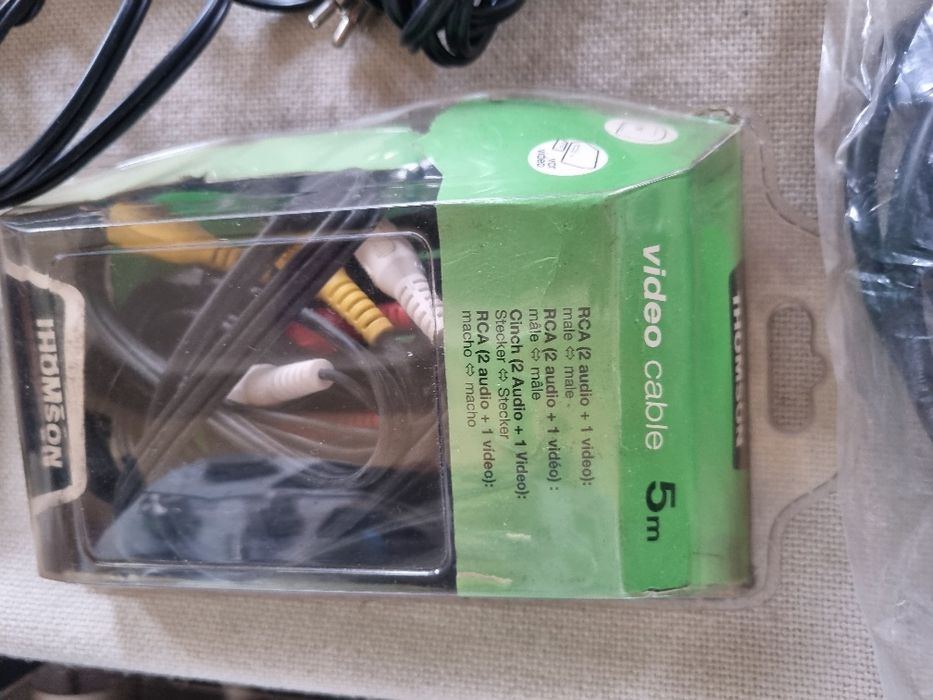 Pachet dif cabluri Audio Video,etc. Perfecta stare.