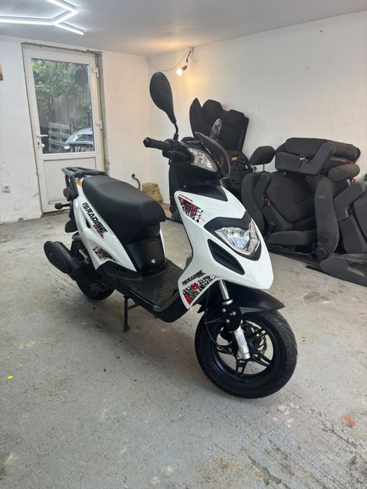 Scuter generic paradis 49cc vând urgenț
