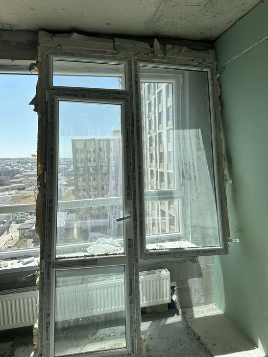 Пластиковая дверь