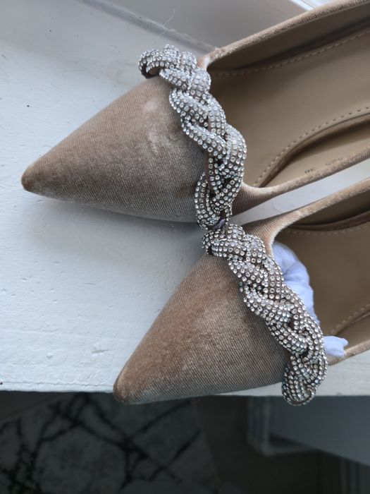 Pantofi de catifea
